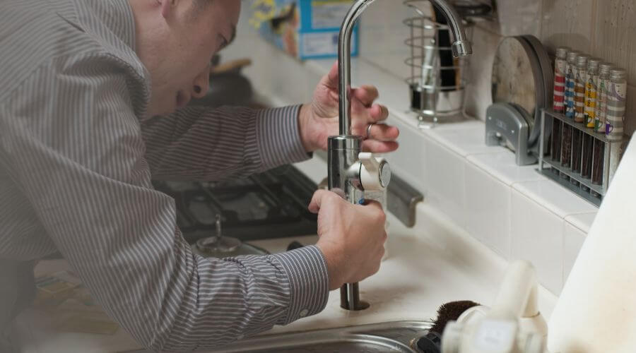 Professional same day plumber in Commiskey, IN