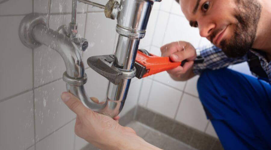 Professional same day plumber services in Commiskey, IN